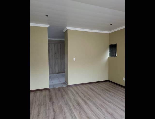 4 BEDROOM HOUSE FOR SALE IN ESTATE D' AFRIQUE